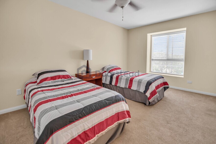 Building Photo - 8415 Hearth Dr
