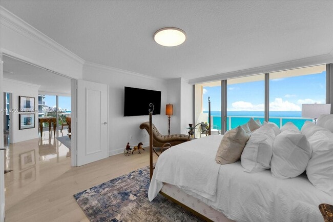Building Photo - 1455 Ocean Dr