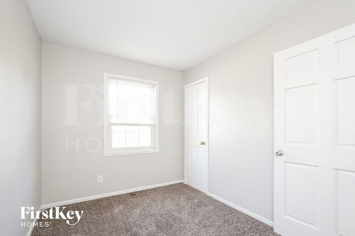 Building Photo - 6305 Kellum Dr