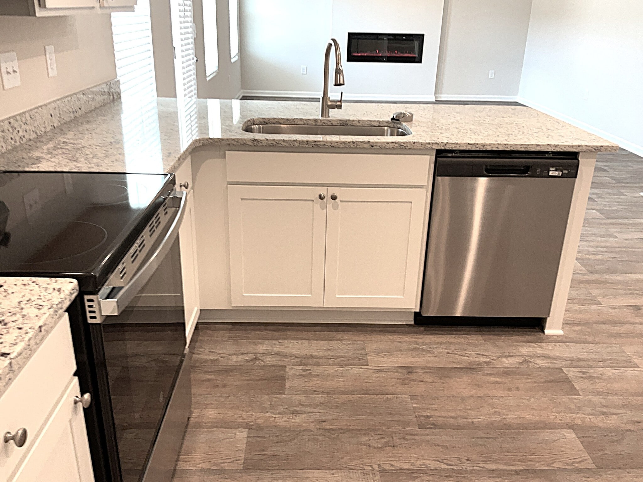 Building Photo - 3232 Emberly Dr