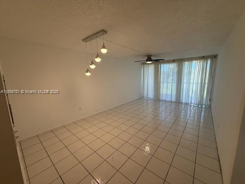 Primary Photo - 10875 SW 112th Ave