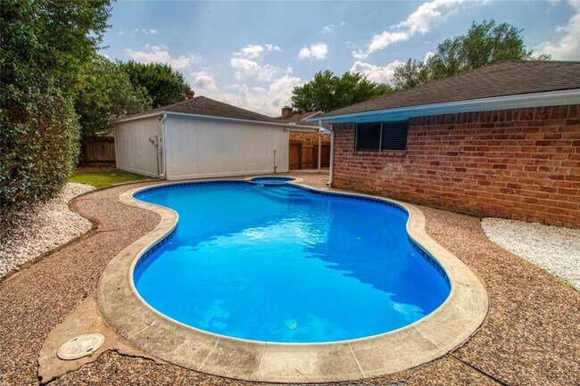 Building Photo - 2807 Cotton Stock Dr