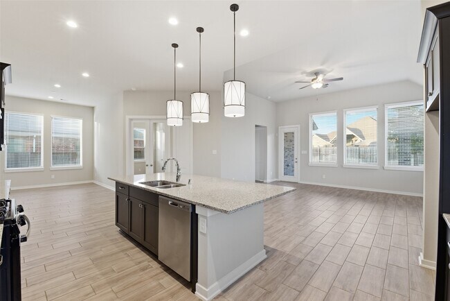 Building Photo - 9515 Willard Dr