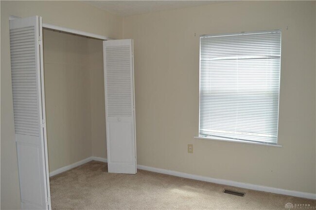 Building Photo - 1217 Robbins Run Ct