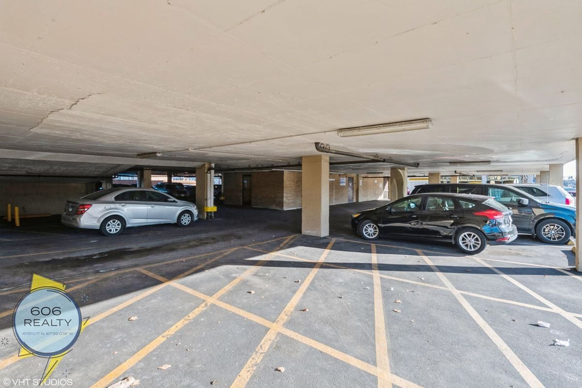 Building Photo - 7300 W North Ave