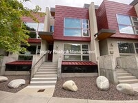 Building Photo - 2620 W Front View Cres Dr