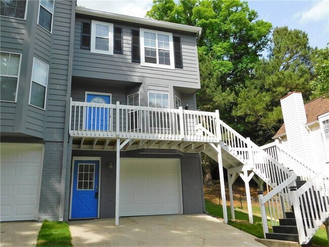 Home Sweet Home! - 5043 Laurel Springs Way SE