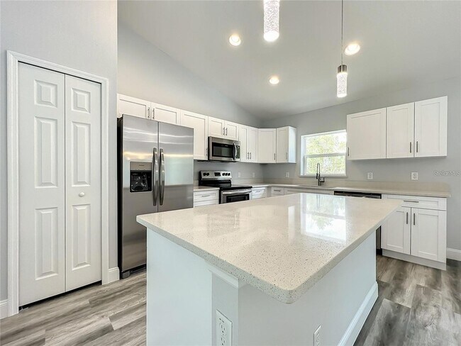 Building Photo - 15962 SW 53rd Ct