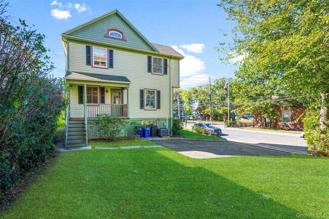Building Photo - 251 Mt Pleasant Ave