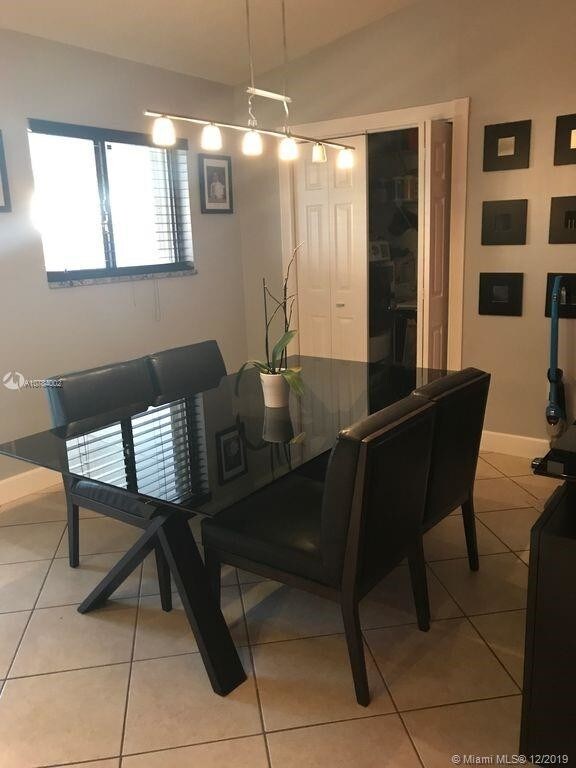 Building Photo - 12721 NW 102nd Pl