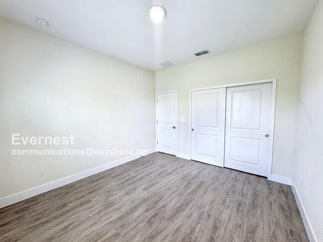 Building Photo - 2554 Ananas Rd