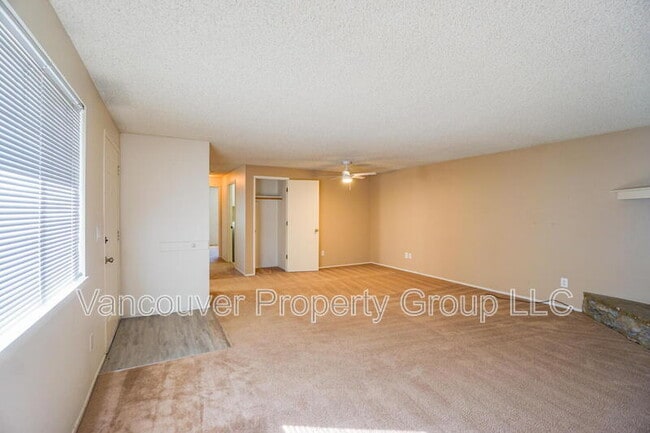 Building Photo - 1709 SE 145th Ct