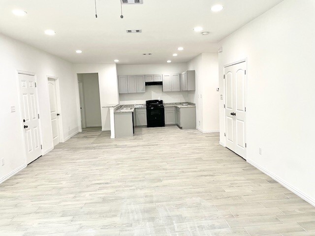 Building Photo - 4422 Luella Ave