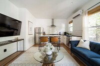 Building Photo - 1605 NW 23rd Ave