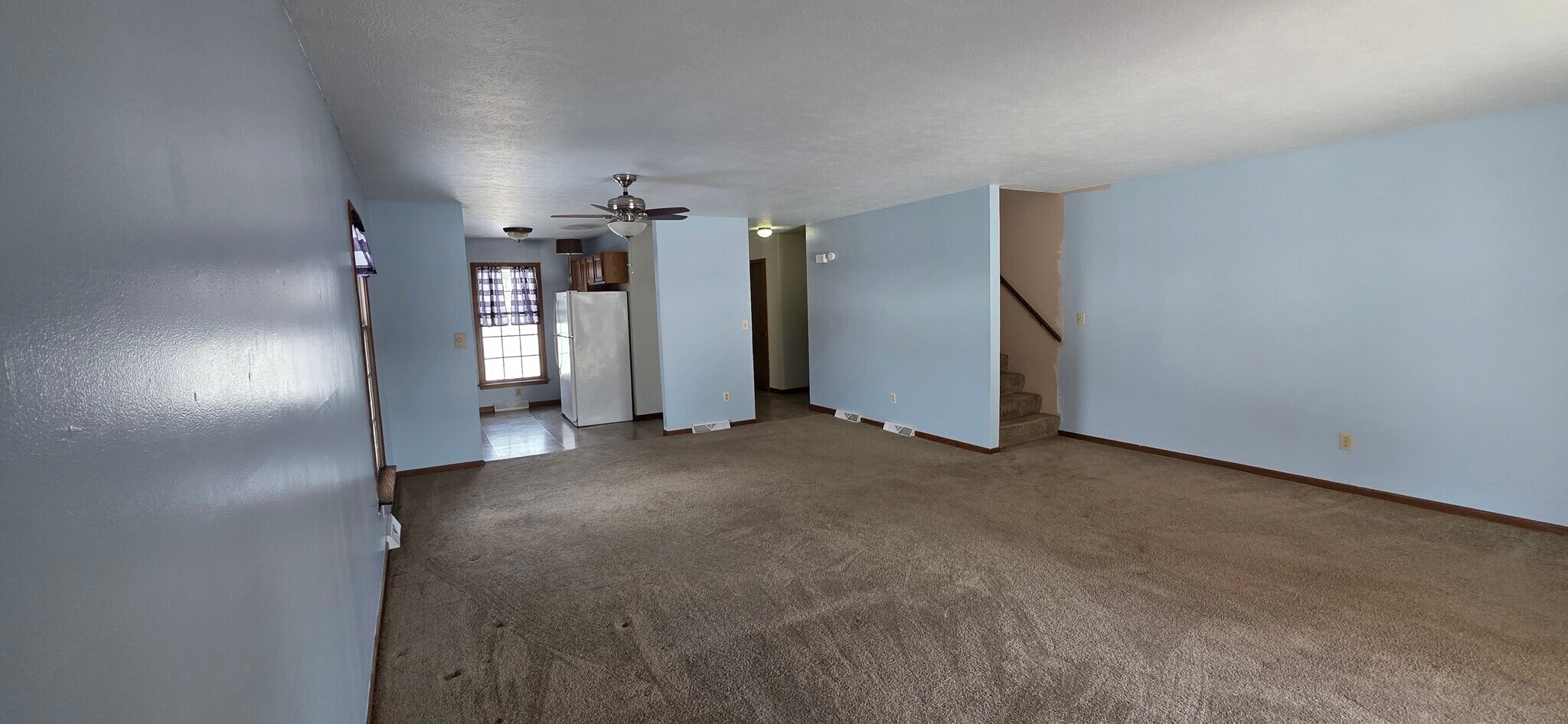 Building Photo - 5635 London Dr