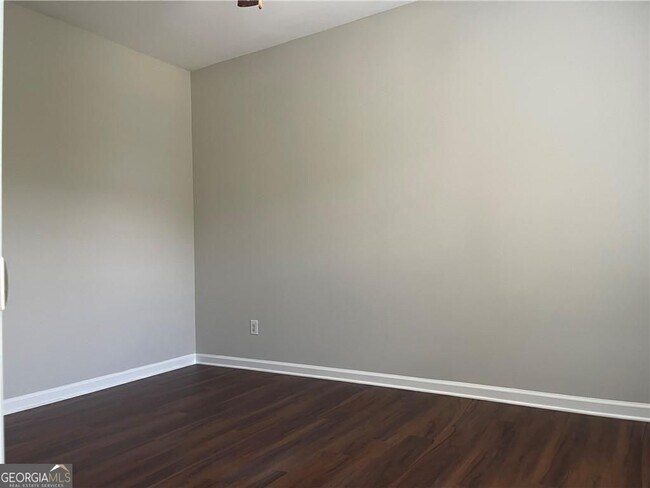 Building Photo - 369 Hardy Water Dr SE