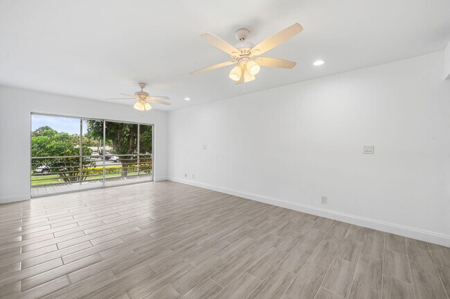 Building Photo - 200 Waterway Dr S