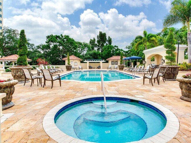 Building Photo - 4201 Bayshore Blvd