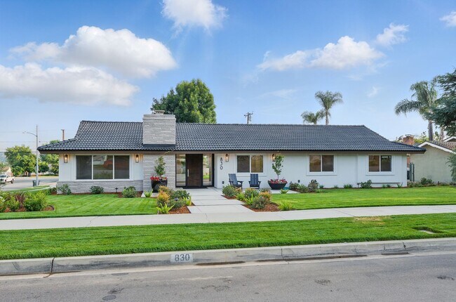 Primary Photo - Stunning Home for Entertaining in Highly S...