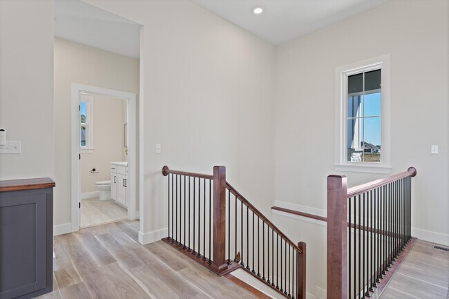 Building Photo - 5201 Buttercup Dr