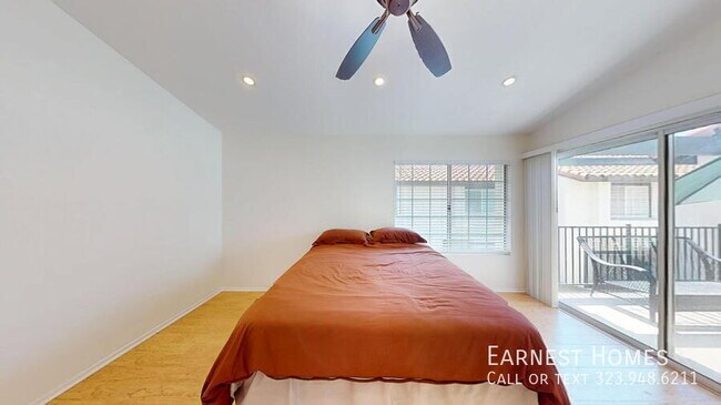 Building Photo - 5606 Las Virgenes Rd