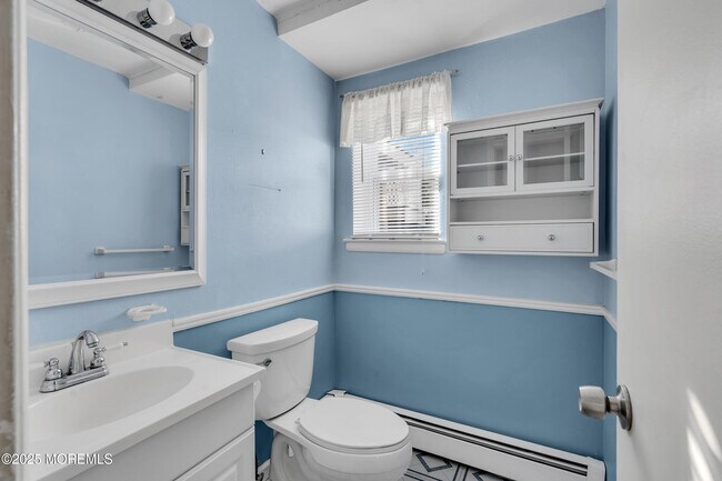 Building Photo - 353 Cokes Dr