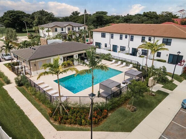Building Photo - 702 Stellar Ct
