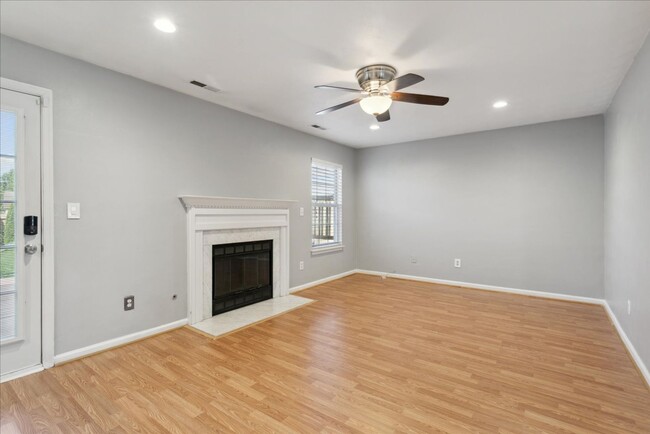 Building Photo - Grist Mill Estates - Hampton