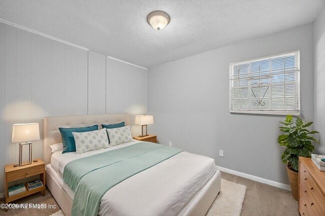 Building Photo - 6955 Miss Muffet Ln S