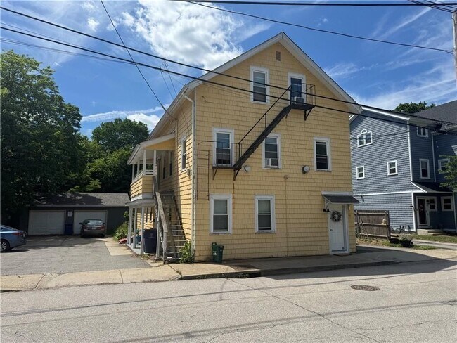 Building Photo - 91 Duke St