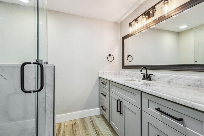 Building Photo - 13909 Berkowitz Ave