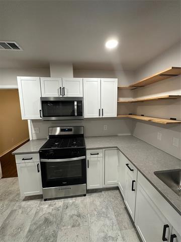 Building Photo - 2322 Meadow Ln