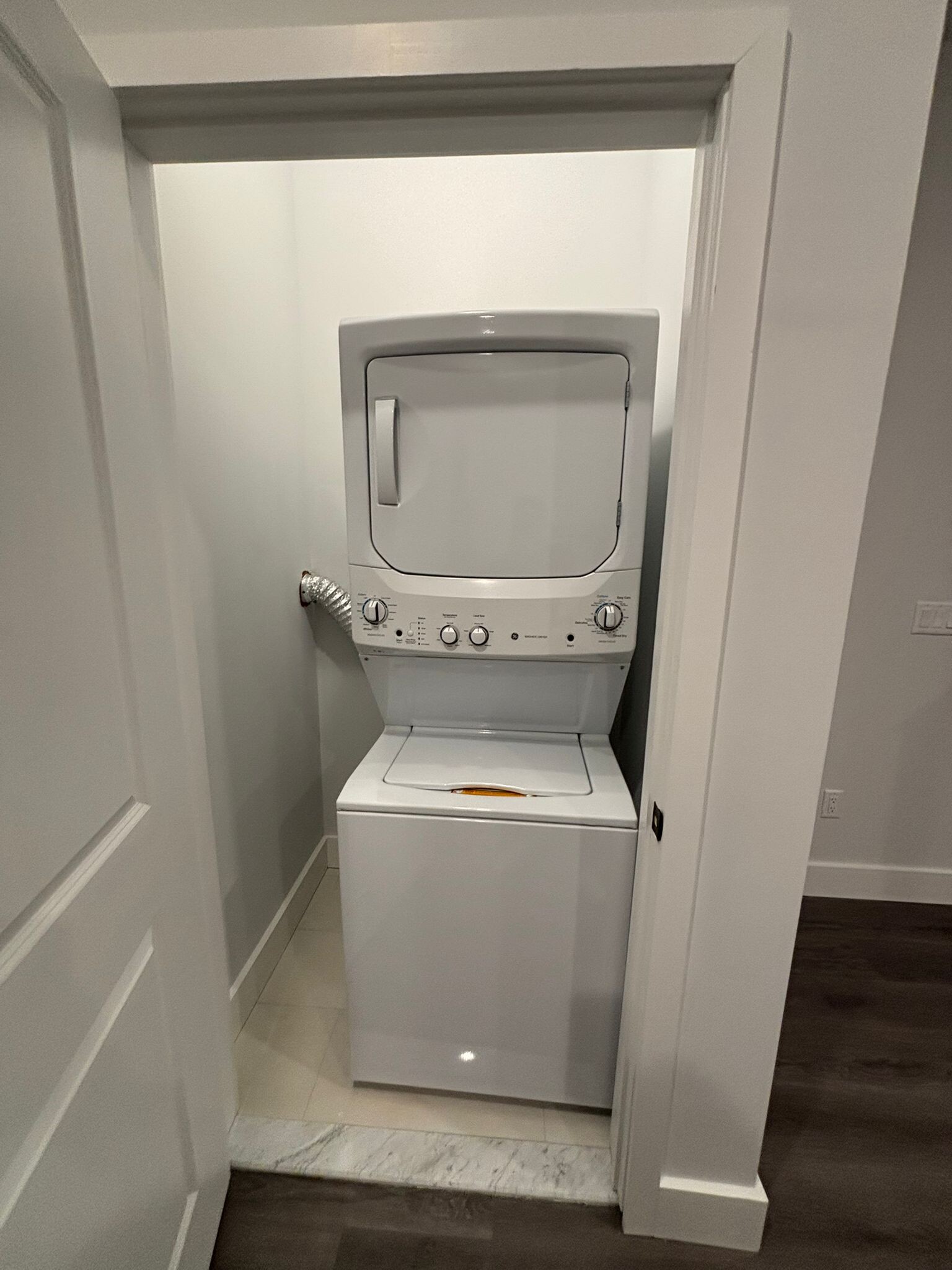 Building Photo - 713 N 42nd St