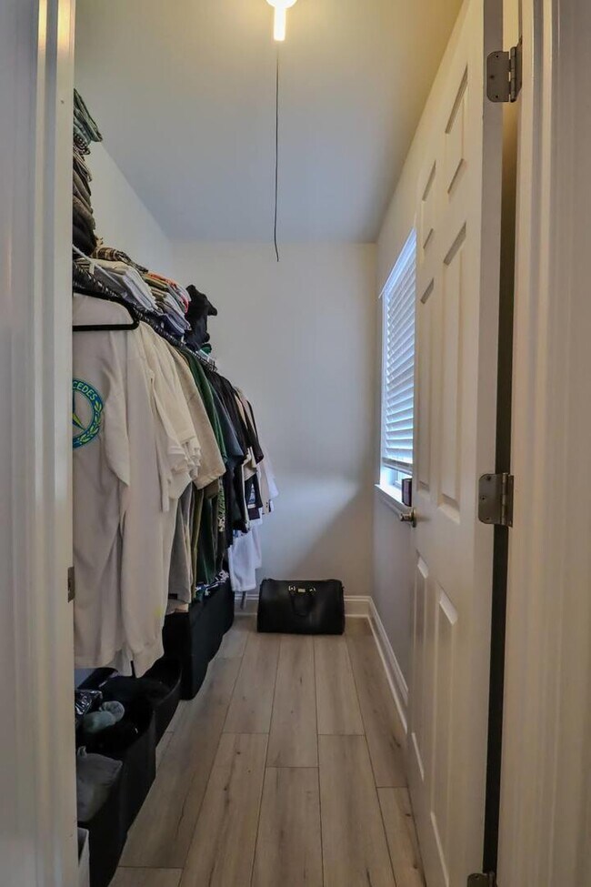 Building Photo - 713 Green Mountain Ct