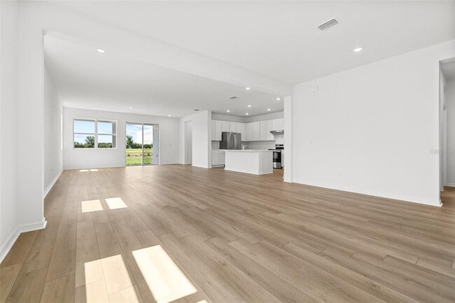 Building Photo - 29308 Kinsington Ct