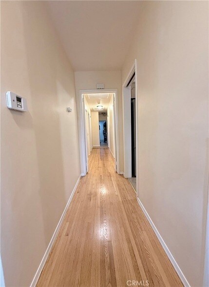 Building Photo - 970 W 8th St