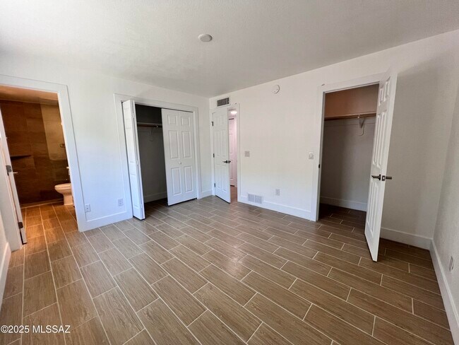 Building Photo - 7141 E Gambel Cir