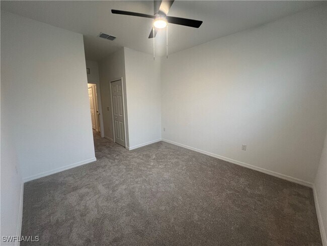Building Photo - 2827 Blossom Wy