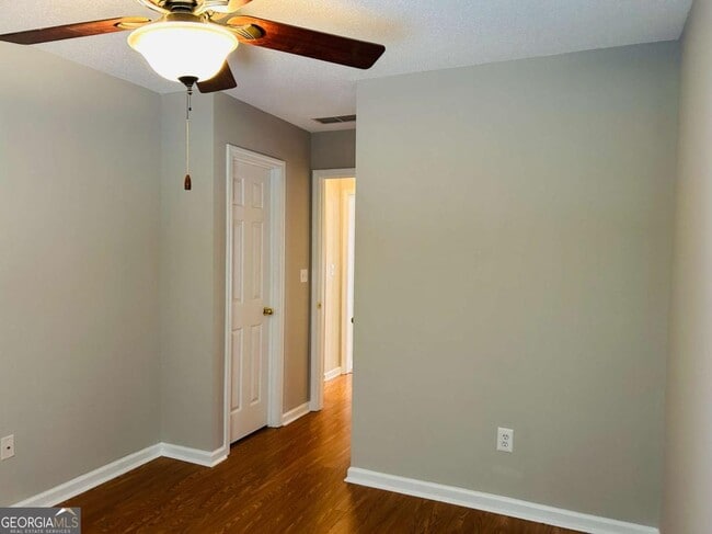 Building Photo - 61 Riva Ridge Ln