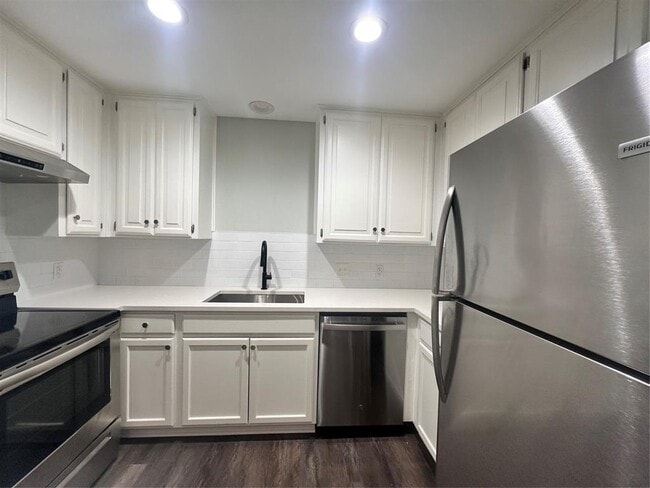 Building Photo - 2529 Rio Grande St