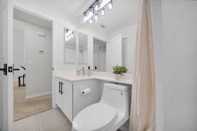 Building Photo - Fully Furnished 3 beds 3 bath Annual Rental with Private Heated Pool in Ventura Pelican Marsh