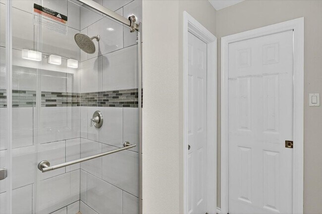 Building Photo - 4430 Cedar Pass Dr