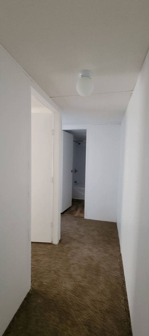 Building Photo - Ready to Move in