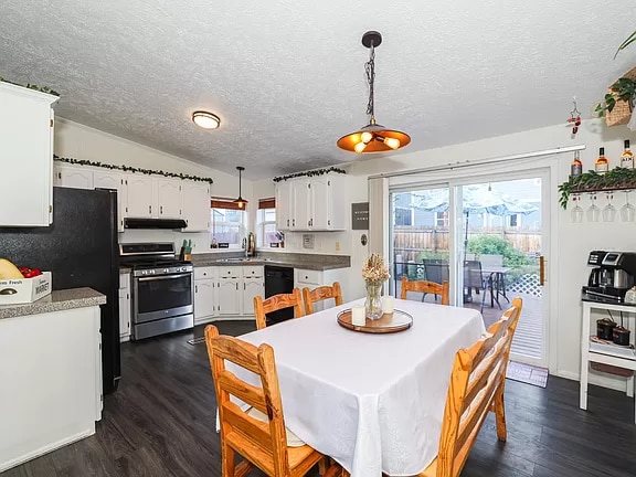 Building Photo - 1465 W 78th Cir