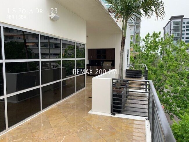 Building Photo - 1 S Eola Dr