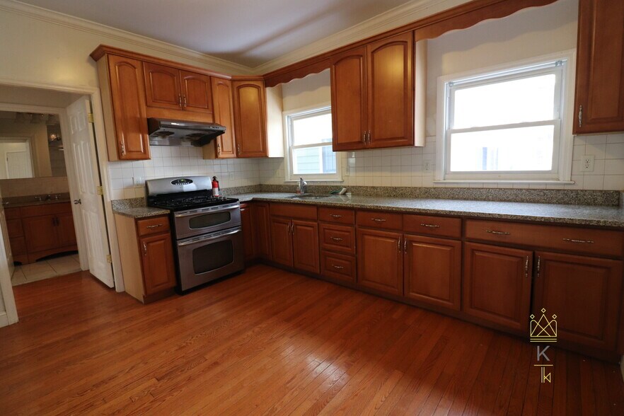 Building Photo - 22 Darling St