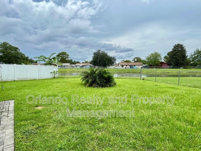 Building Photo - 7931 Merrimac Cove Dr