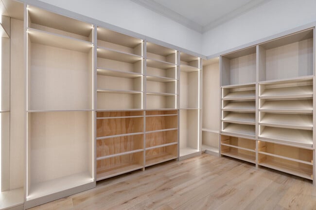 Building Photo - 14699 Black Bear Rd