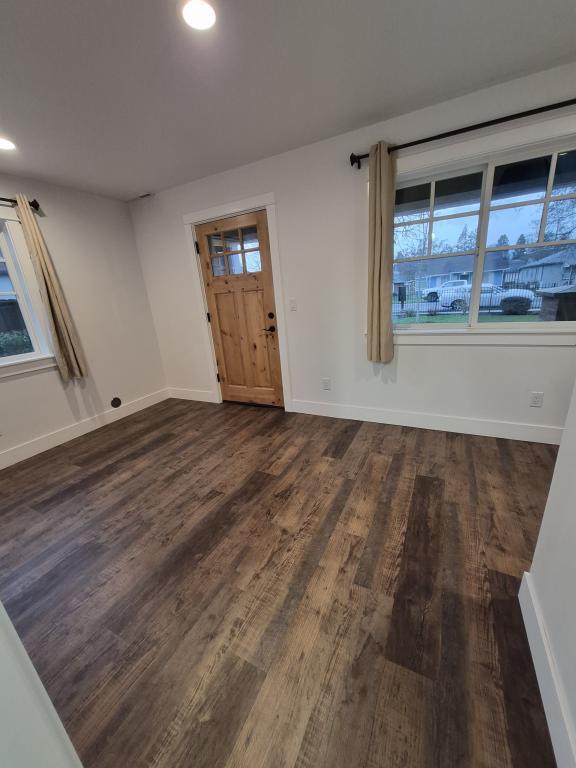 Building Photo - 224 SW J St