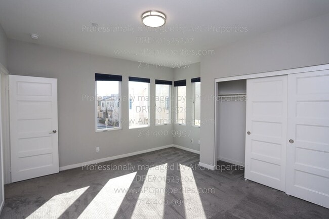 Building Photo - 2041 N Orange Olive Rd